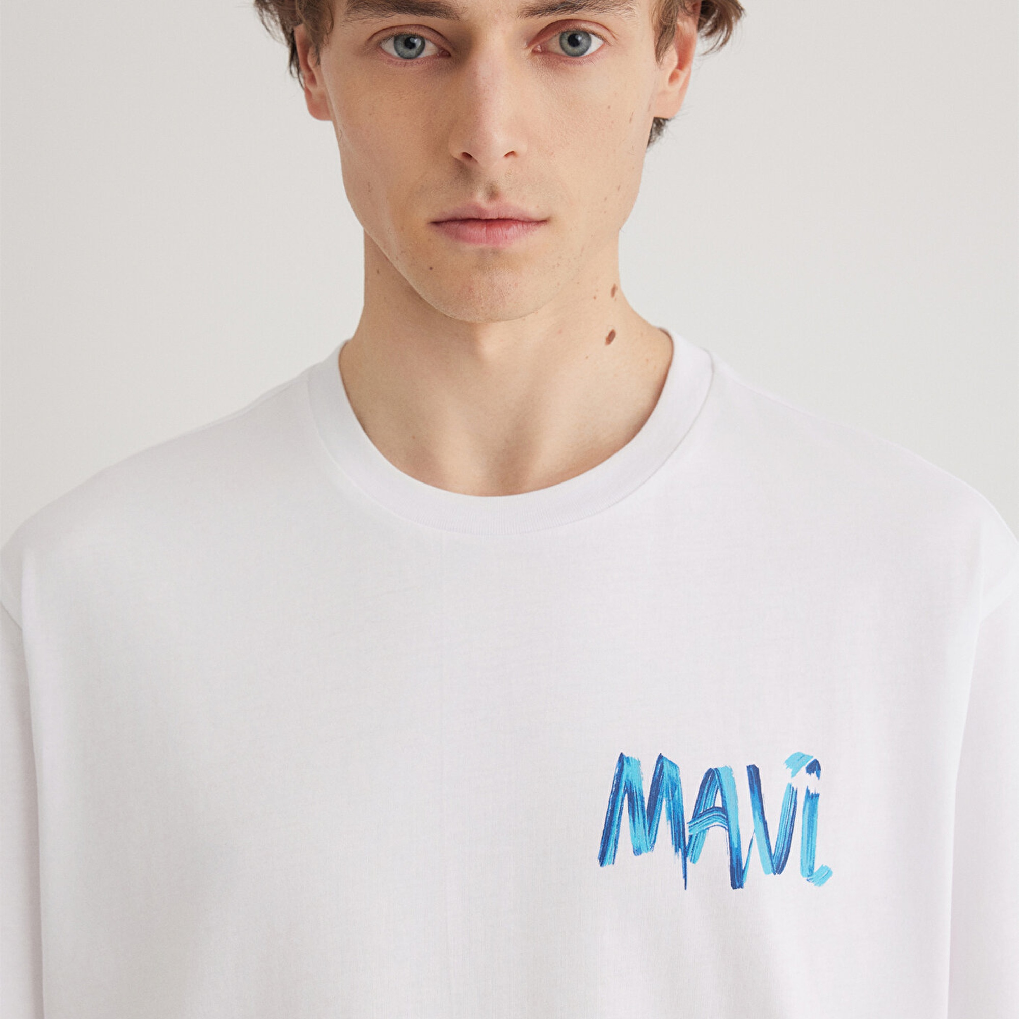 Mavi Mavi Baskılı Beyaz Tişört Loose Fit / Bol Rahat Kesim 0612468-620