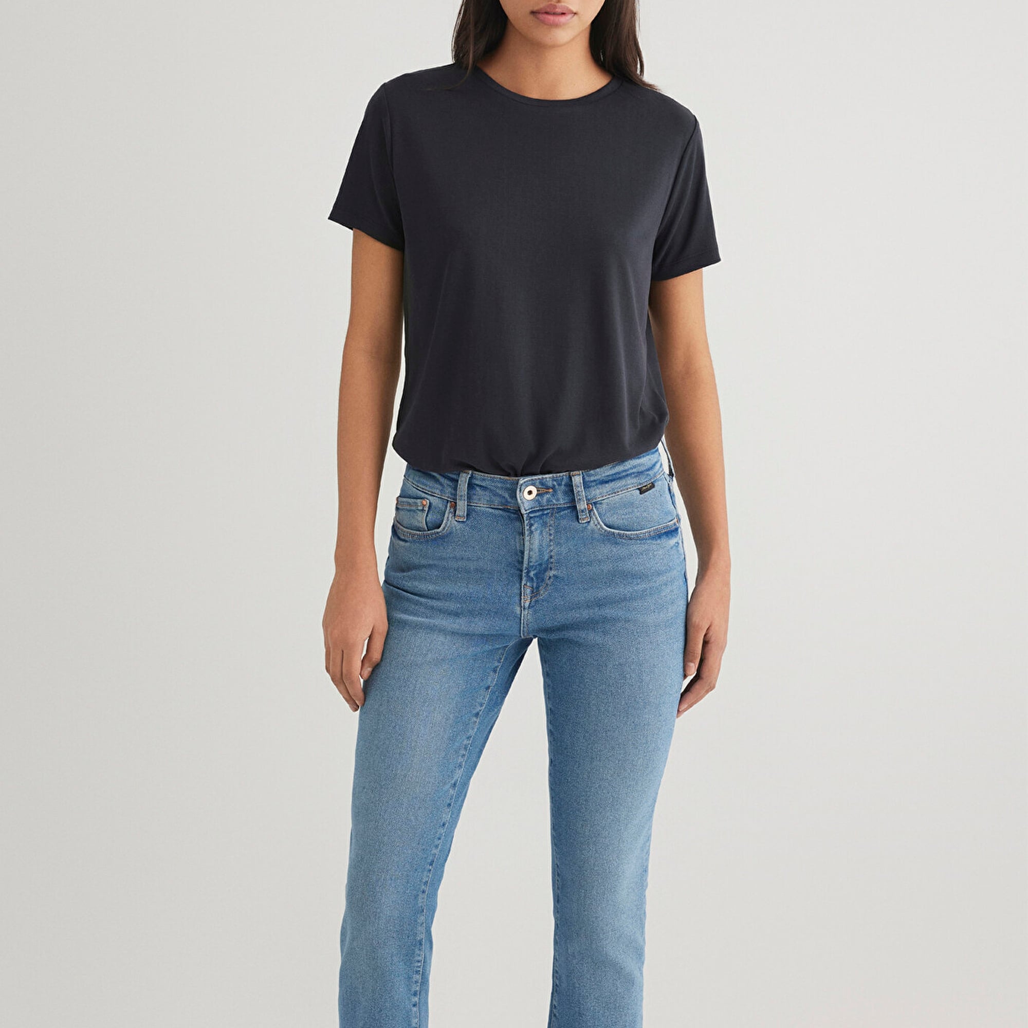 Mavi Siyah Tişört Regular Fit / Normal Kesim 1612693-900