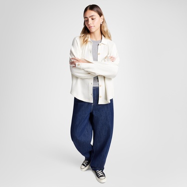  Converse Kadın Oversize Fit Krem Gömlek