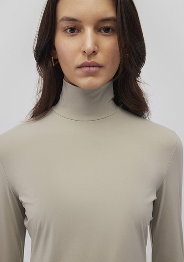  Mavi Sporty Lux Boğazlı Gri Poliamid Tişört Fitted / Vücuda Oturan Kesim 1612867-70352