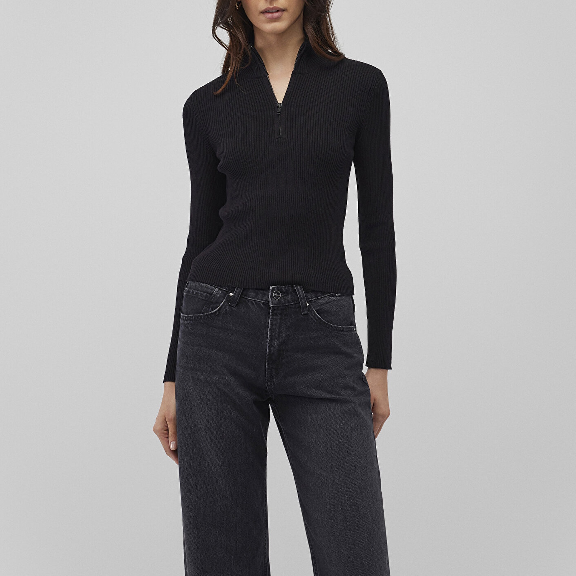 Mavi Yarı Fermuarlı Dik Yaka Siyah Kazak Fitted / Vücuda Oturan Kesim 1710519-900