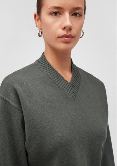  Mavi V Yaka Yeşil Kazak Crop / Kısa Kesim 1710512-87704