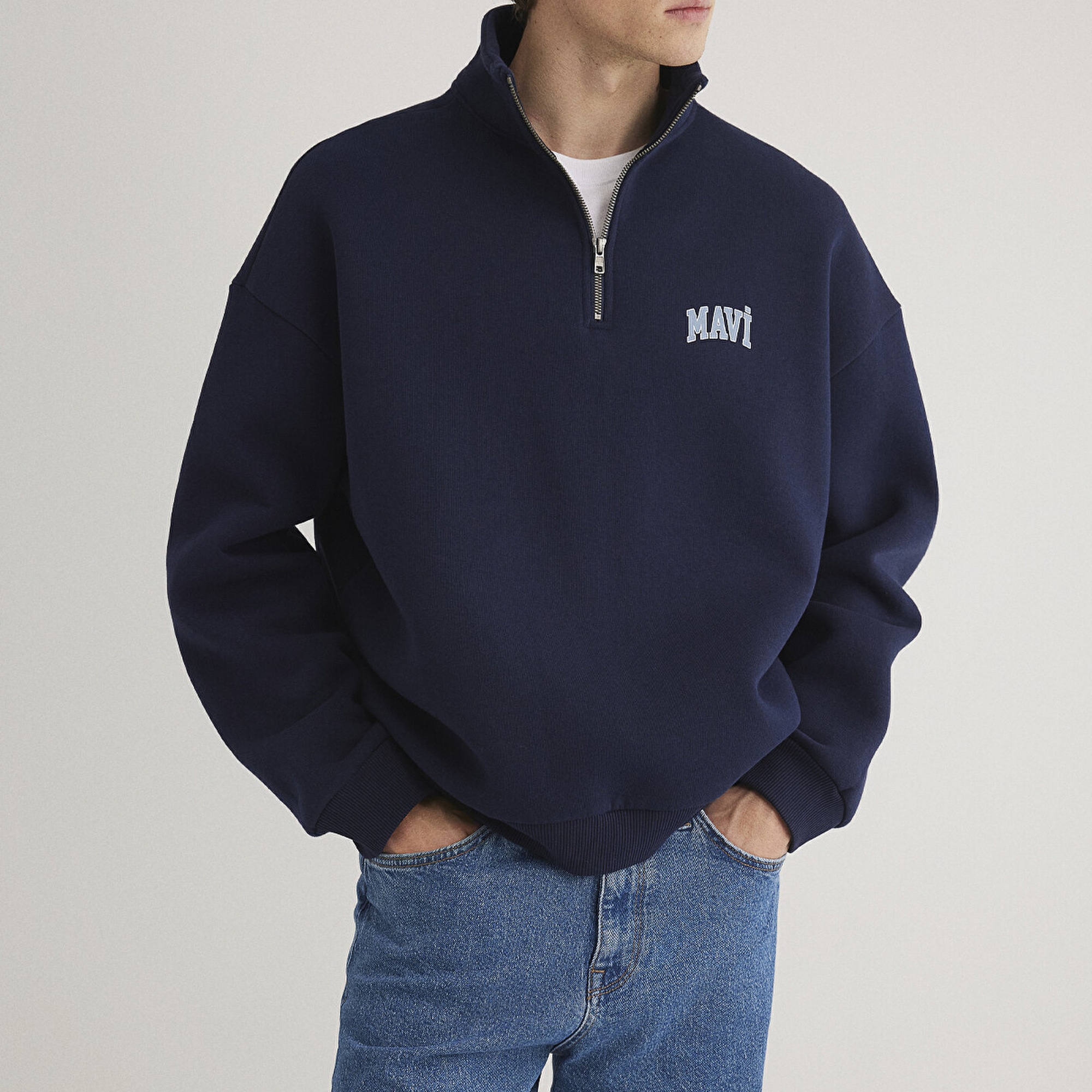 Mavi Mavi Logo Baskılı Yarı Fermuarlı Lacivert Sweatshirt 0S10208-70497