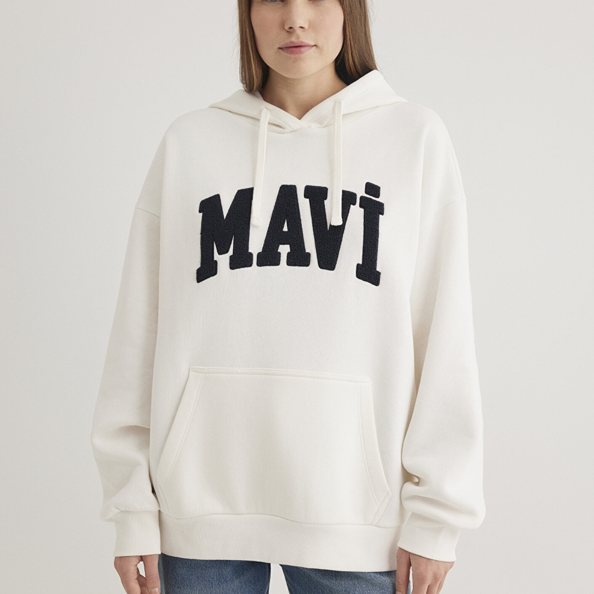Mavi Mavi Logo Patchli Beyaz Sweatshirt 1S10175-80194
