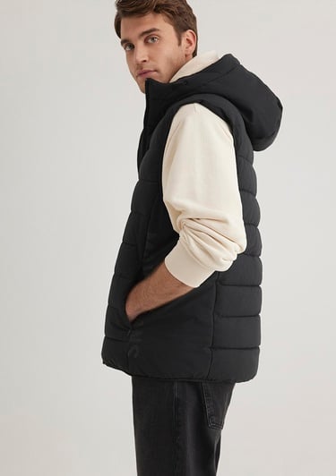  Mavi Mavi Jeans Detaylı Kapüşonlu Siyah Yelek Regular Fit / Normal Kesim 0110554-900