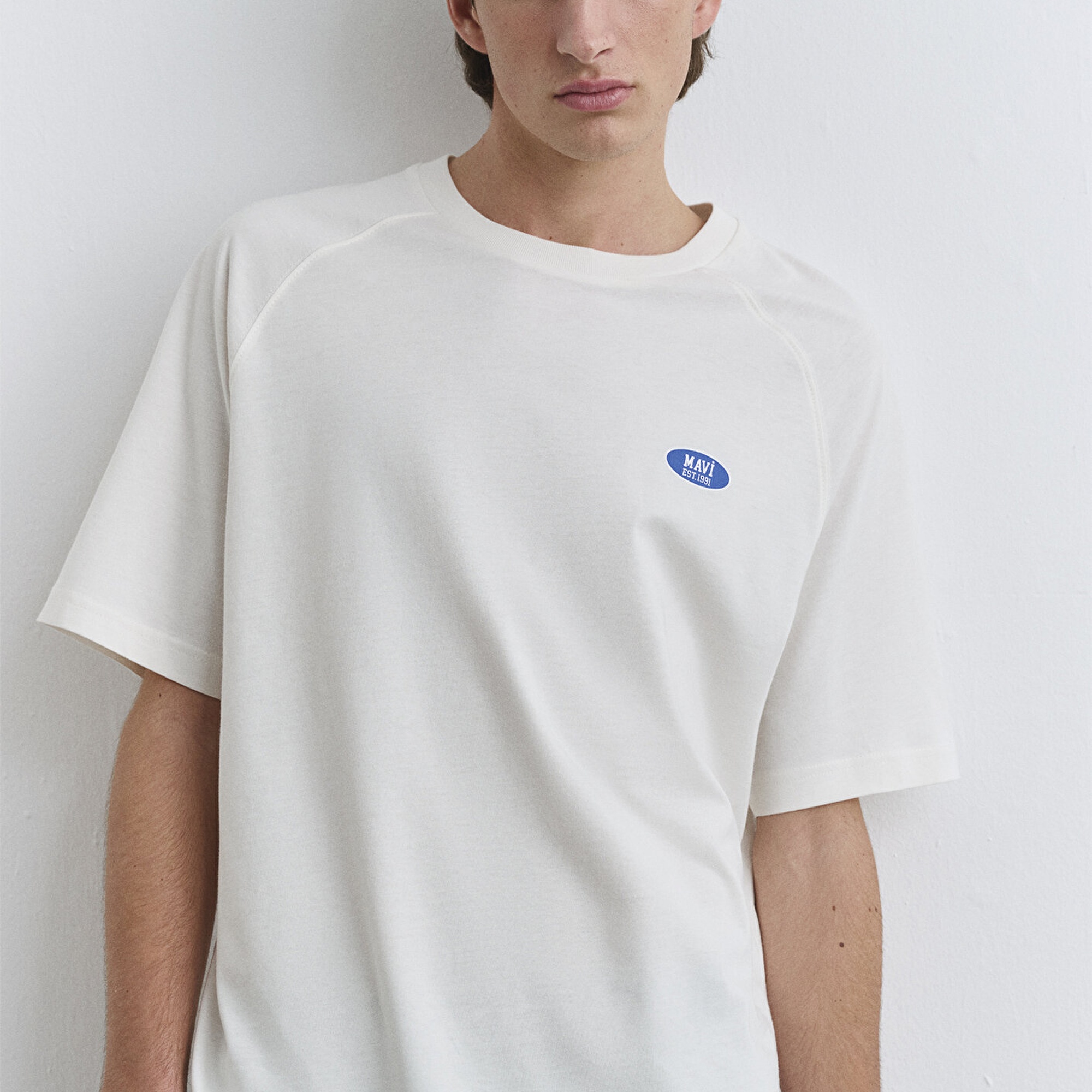 Mavi Mavi Logo Baskılı Ekru Tişört Loose Fit / Bol Rahat Kesim 0612550-70057