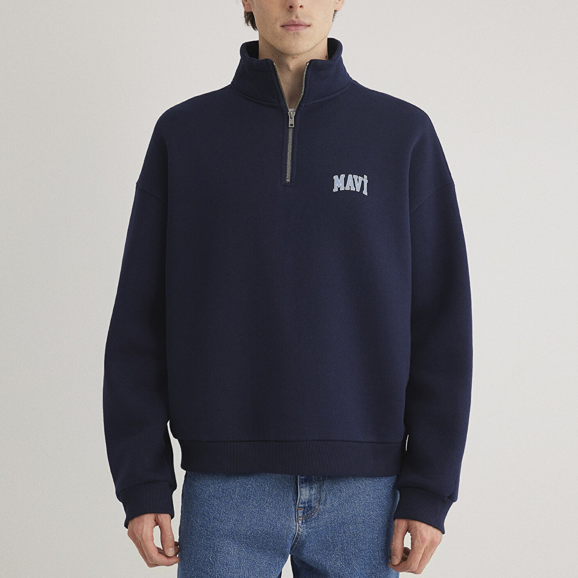 Mavi Mavi Logo Baskılı Yarı Fermuarlı Lacivert Sweatshirt 0S10208-70497