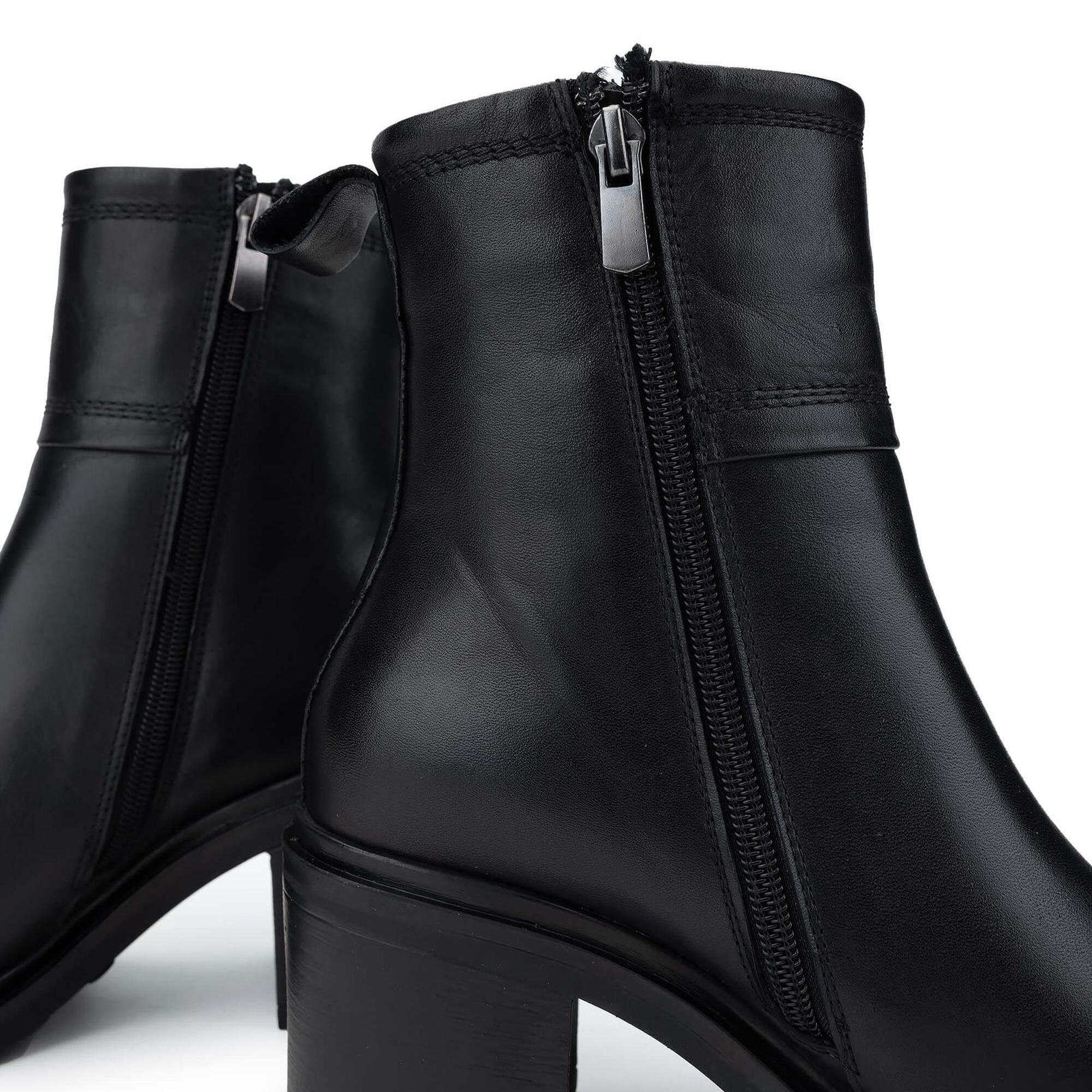 Tamer Tanca Kadın Hakiki Deri Siyah Deri Topuklu Bot