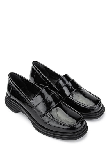  Tamer Tanca Kadın Hakiki Deri Siyah Rugan Loafer Ayakkabı