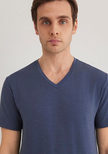  Mavi Stretch V Yaka Mavi Basic Tişört Fitted / Vücuda Oturan Kesim 061748-18790