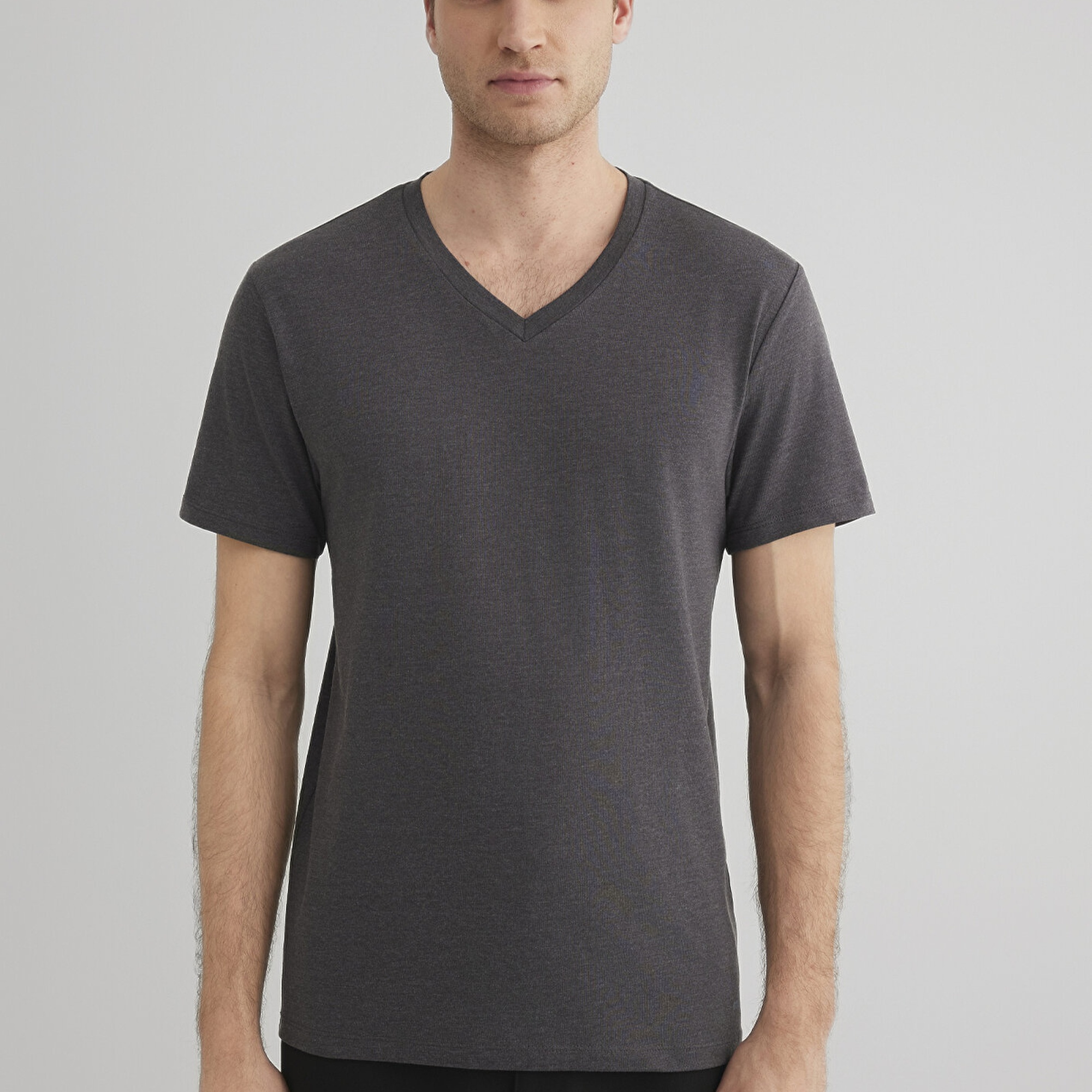 Mavi Stretch V Yaka Antrasit Basic Tişört Fitted / Vücuda Oturan Kesim 061748-24398