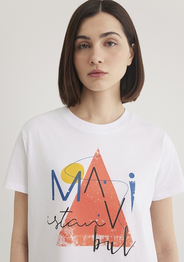  Mavi Üçgen Baskılı Beyaz İstanbul Tişört Regular Fit / Normal Kesim 168892-620