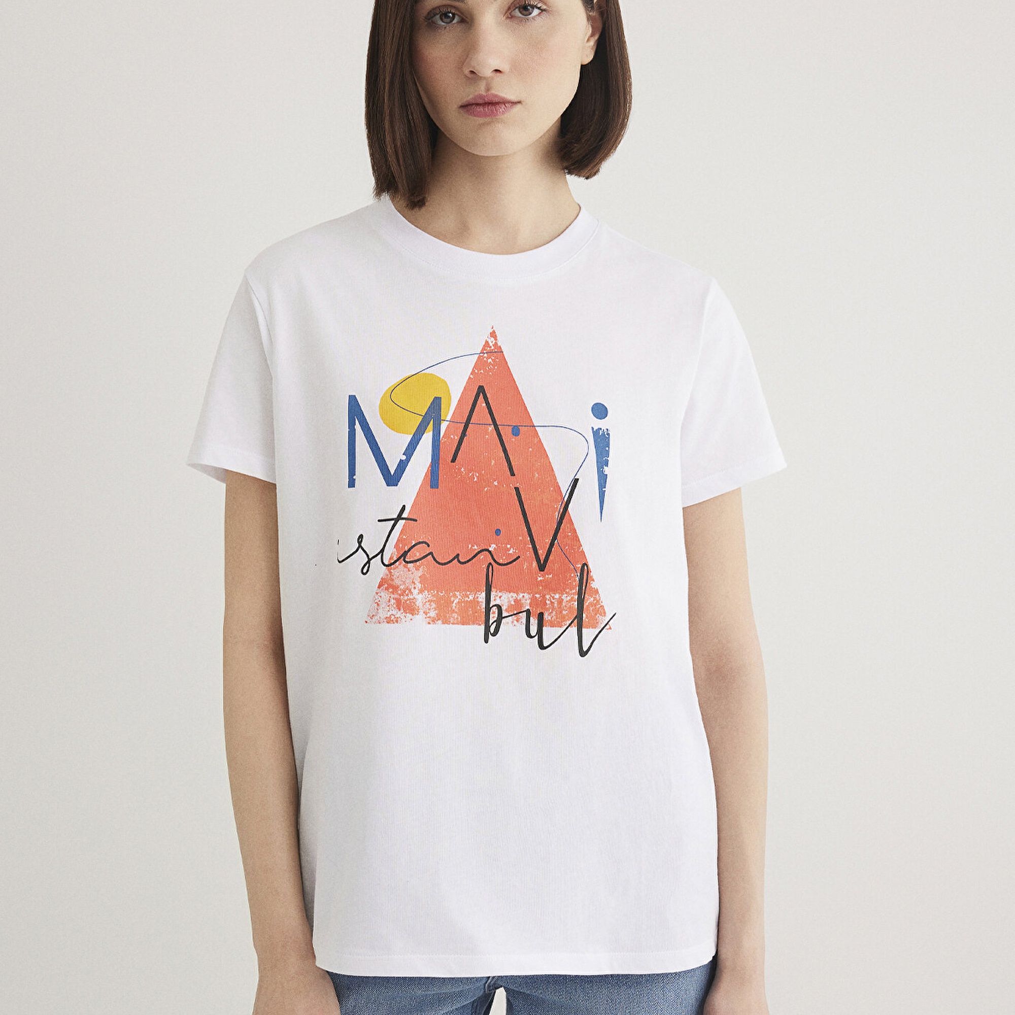 Mavi Üçgen Baskılı Beyaz İstanbul Tişört Regular Fit / Normal Kesim 168892-620