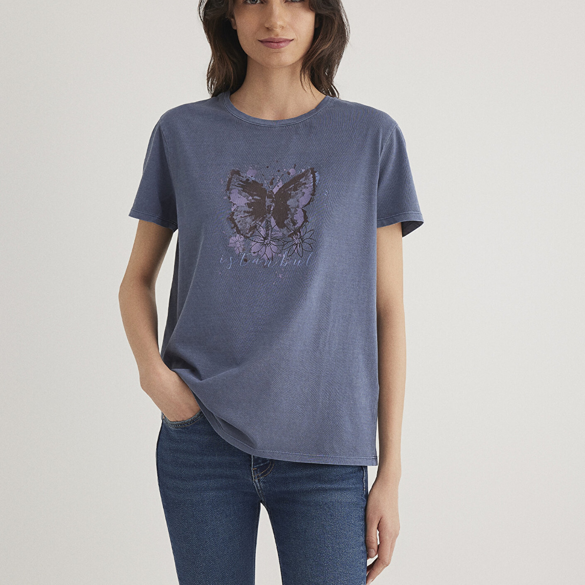 Mavi Kelebek Baskılı Lacivert İstanbul Tişört Regular Fit / Normal Kesim 168571-30233