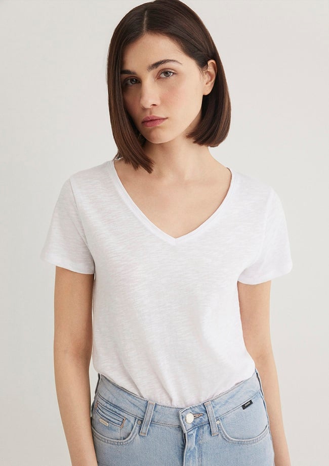  Mavi V Yaka Flamlı Beyaz Basic Tişört Slim Fit / Dar Kesim 168260-620