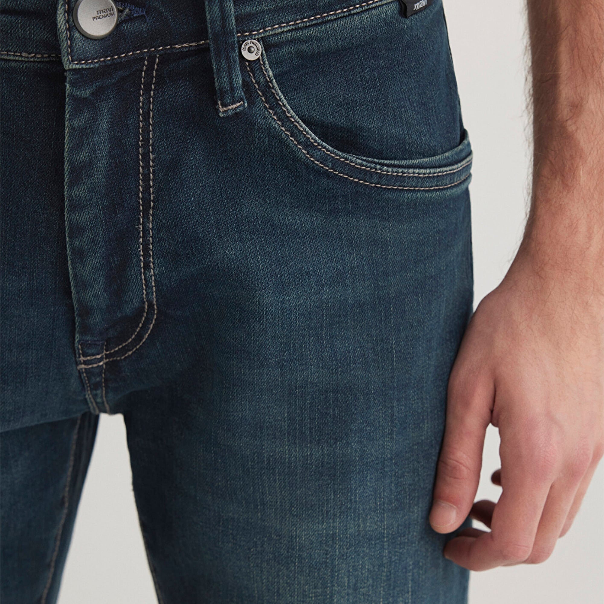 Mavi Marcus Mavi Premium Puslu Koyu Mavi Jean Pantolon 0035128946