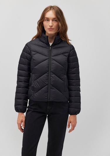  Mavi Dik Yaka Siyah Şişme Mont 110698-900