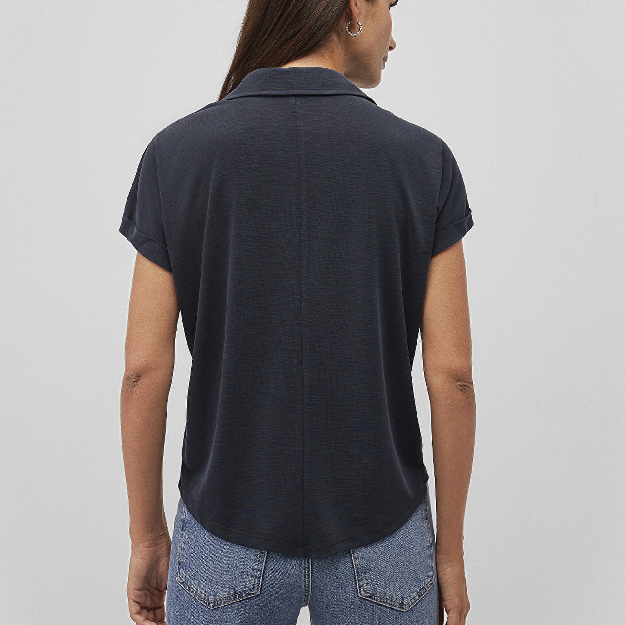 Mavi Lux Touch TENCEL TM Siyah Modal Gömlek Regular Fit / Normal Kesim 168081-900