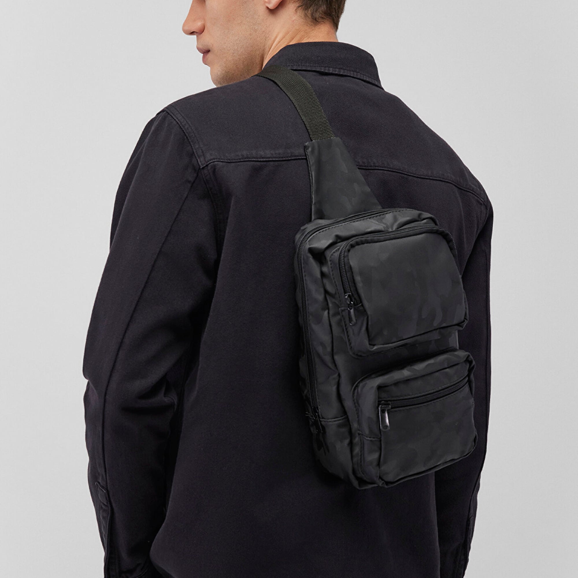 Mavi Kamuflaj Baskılı Siyah Çapraz Çanta 091811-900