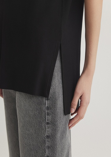  Mavi V Yaka Siyah Basic Viskoz Tişört Loose Fit / Bol Rahat Kesim 166775-900