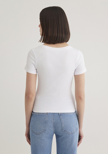  Mavi Beyaz Basic V Yaka Tişört Fitted / Vücuda Oturan Kesim 1601040-620