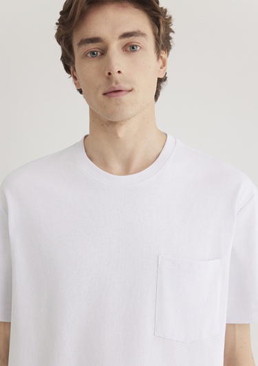  Mavi Cep Detaylı Beyaz Basic Tişört Loose Fit / Bol Rahat Kesim 066248-620
