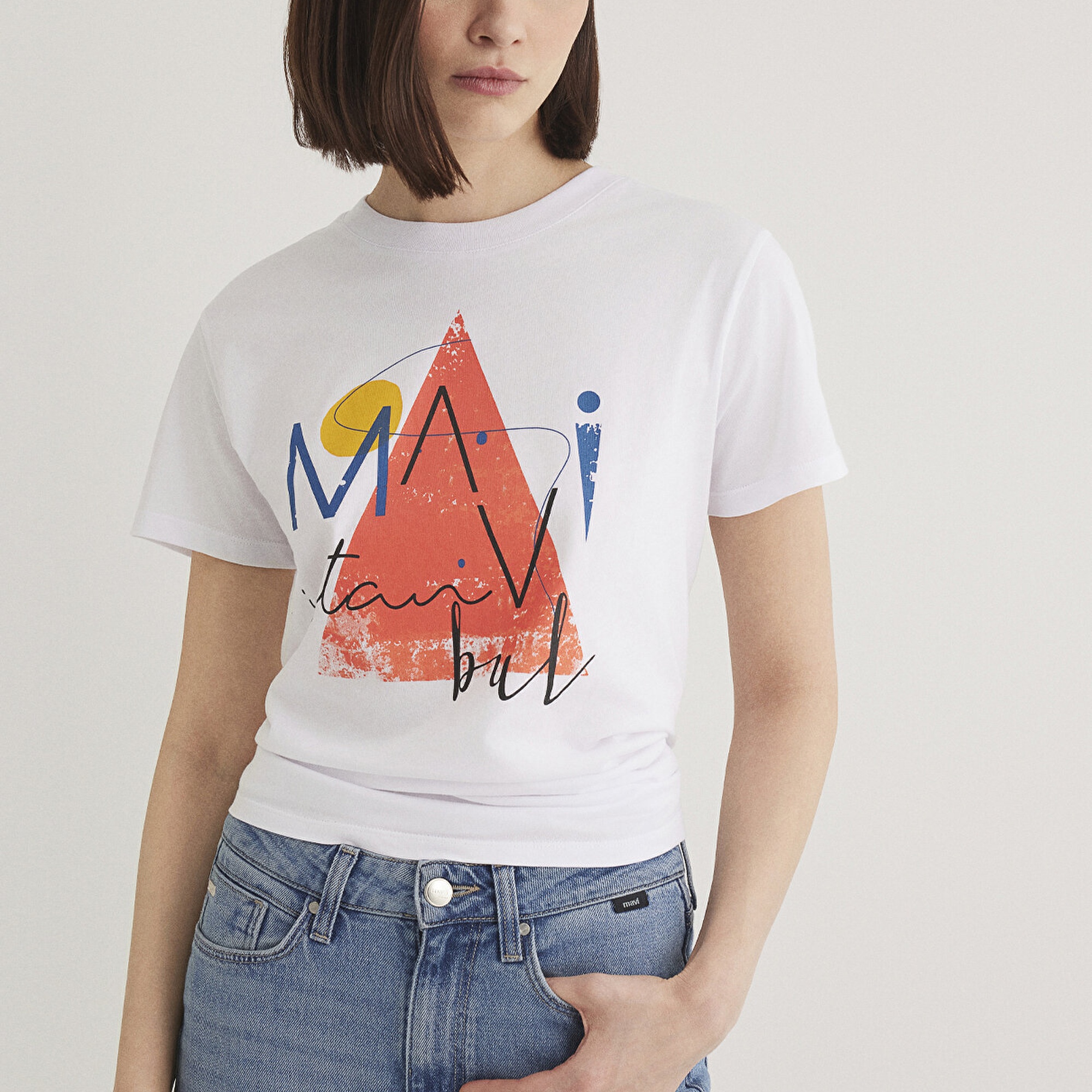 Mavi Üçgen Baskılı Beyaz İstanbul Tişört Regular Fit / Normal Kesim 168892-620