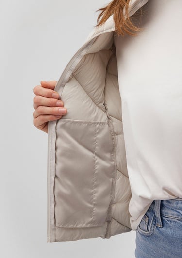  Mavi Dik Yaka Bej Şişme Mont 110698-27105