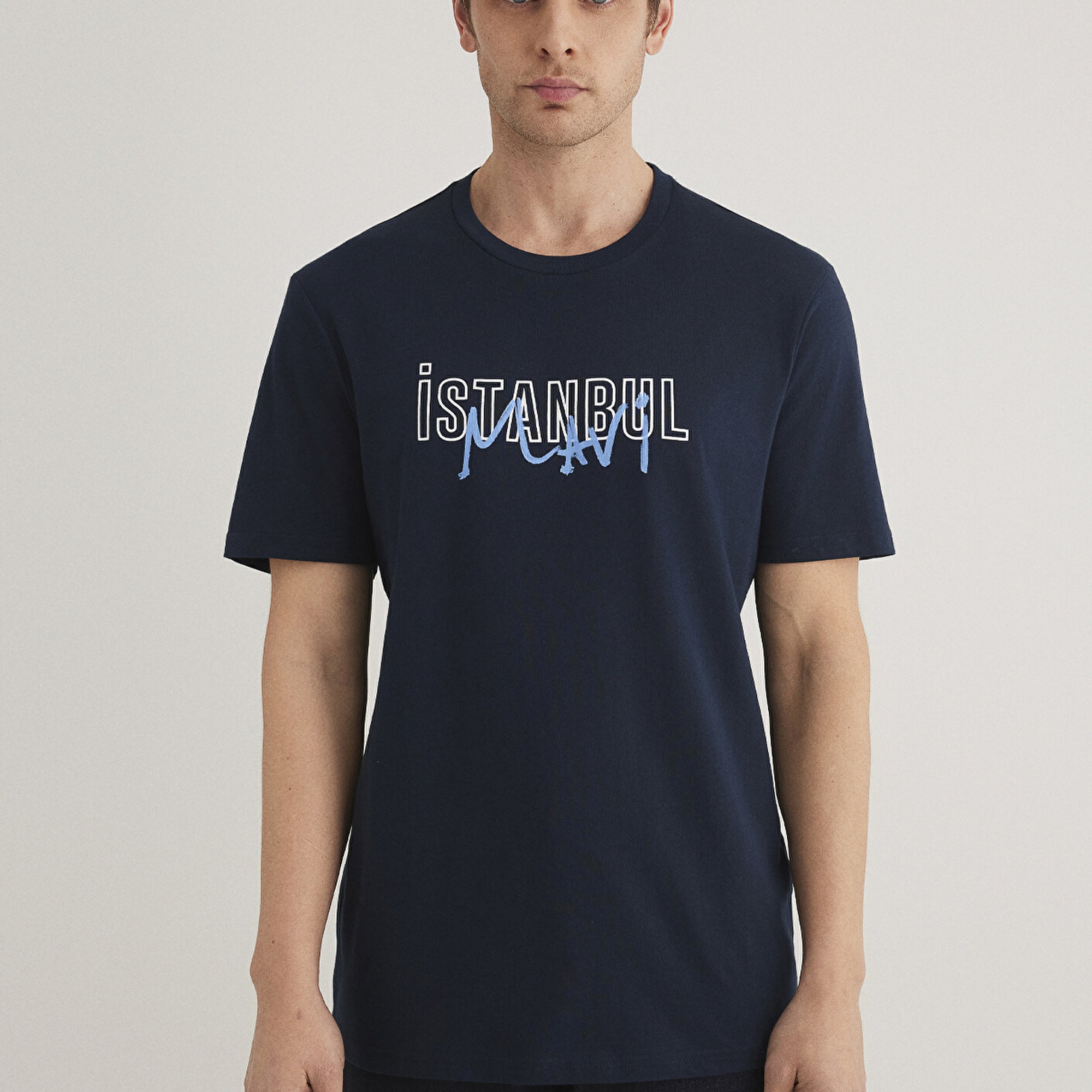 Mavi İstanbul Baskılı Lacivert Tişört Regular Fit / Normal Kesim 067114-34319