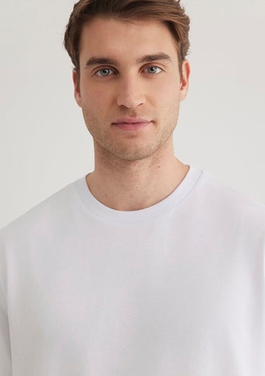  Mavi Beyaz Basic Tişört Slim Long Fit / Slim Uzun Kesim 067082-620