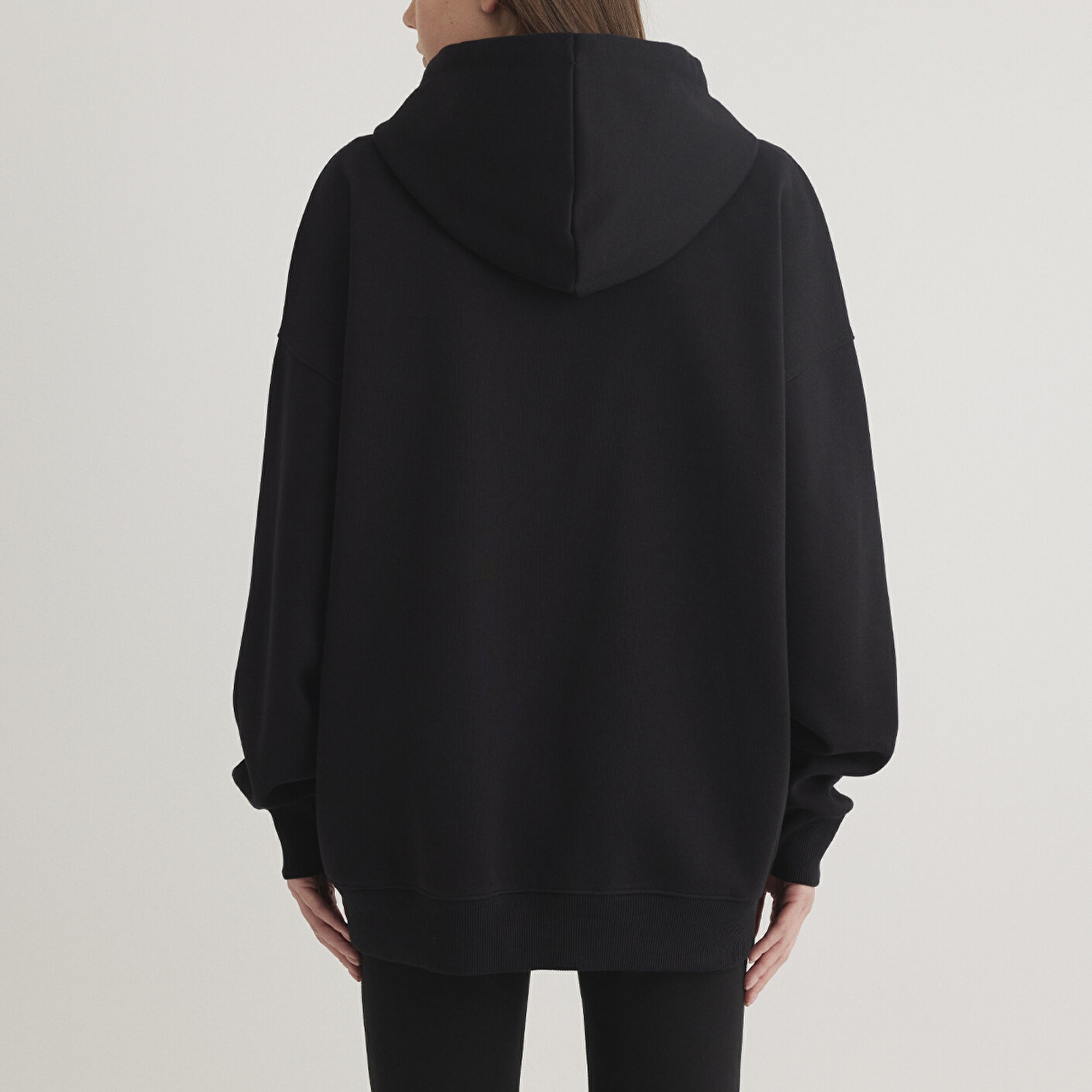 Mavi Kapüşonlu Fermuarlı Siyah Sweatshirt 1610221-900