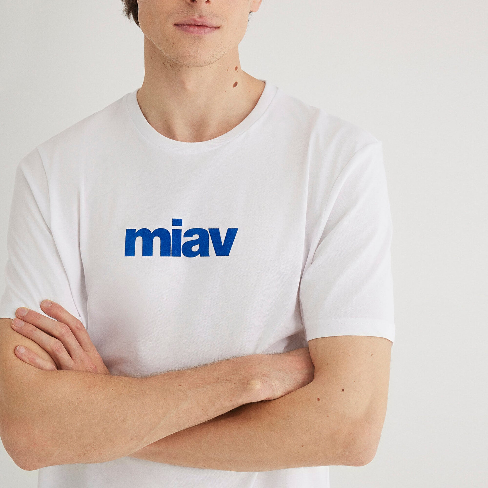 Mavi Miav Baskılı Beyaz Tişört Regular Fit / Normal Kesim 067153-620