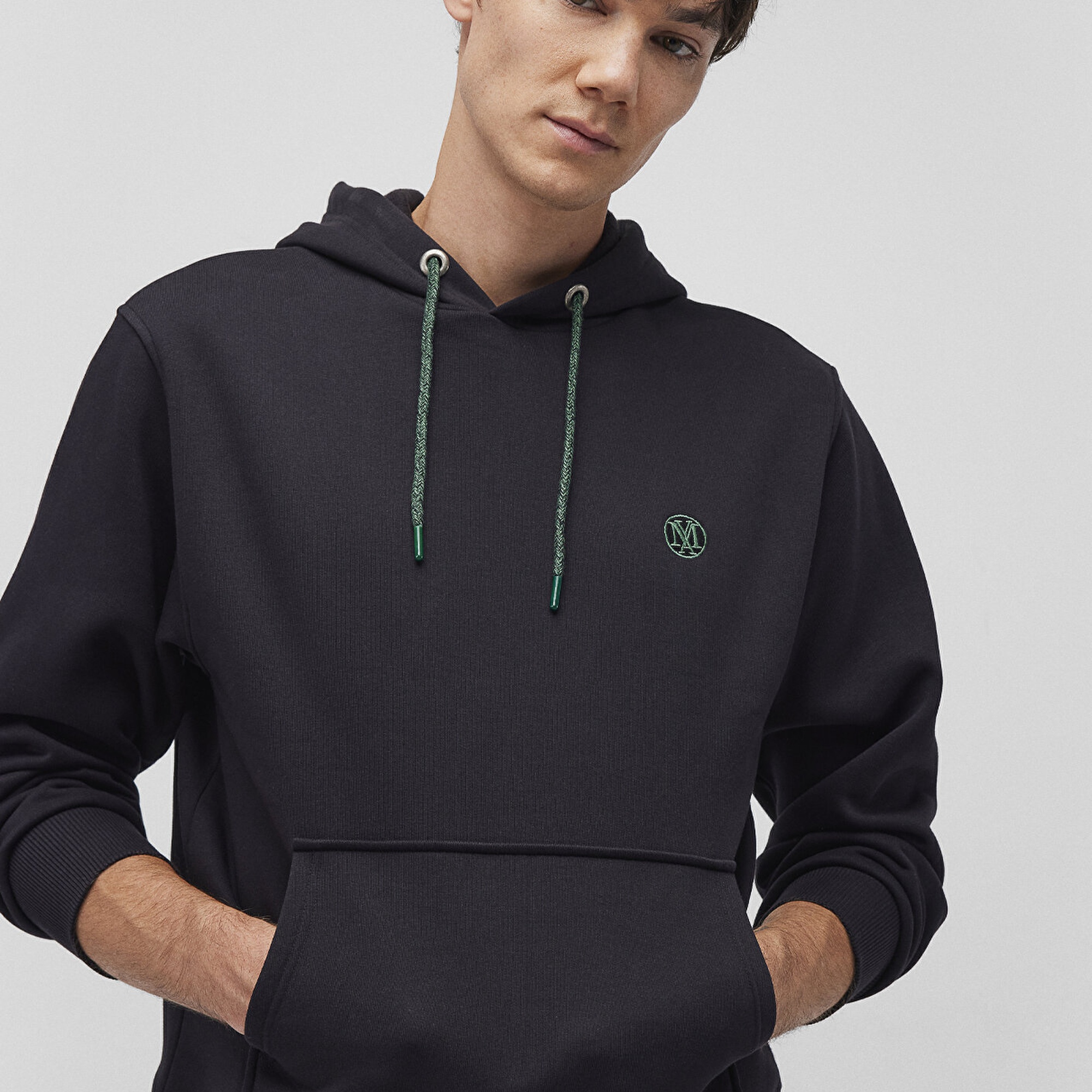 Mavi Mavi Logo Nakışlı Kapüşonlu Siyah Sweatshirt 065809-900