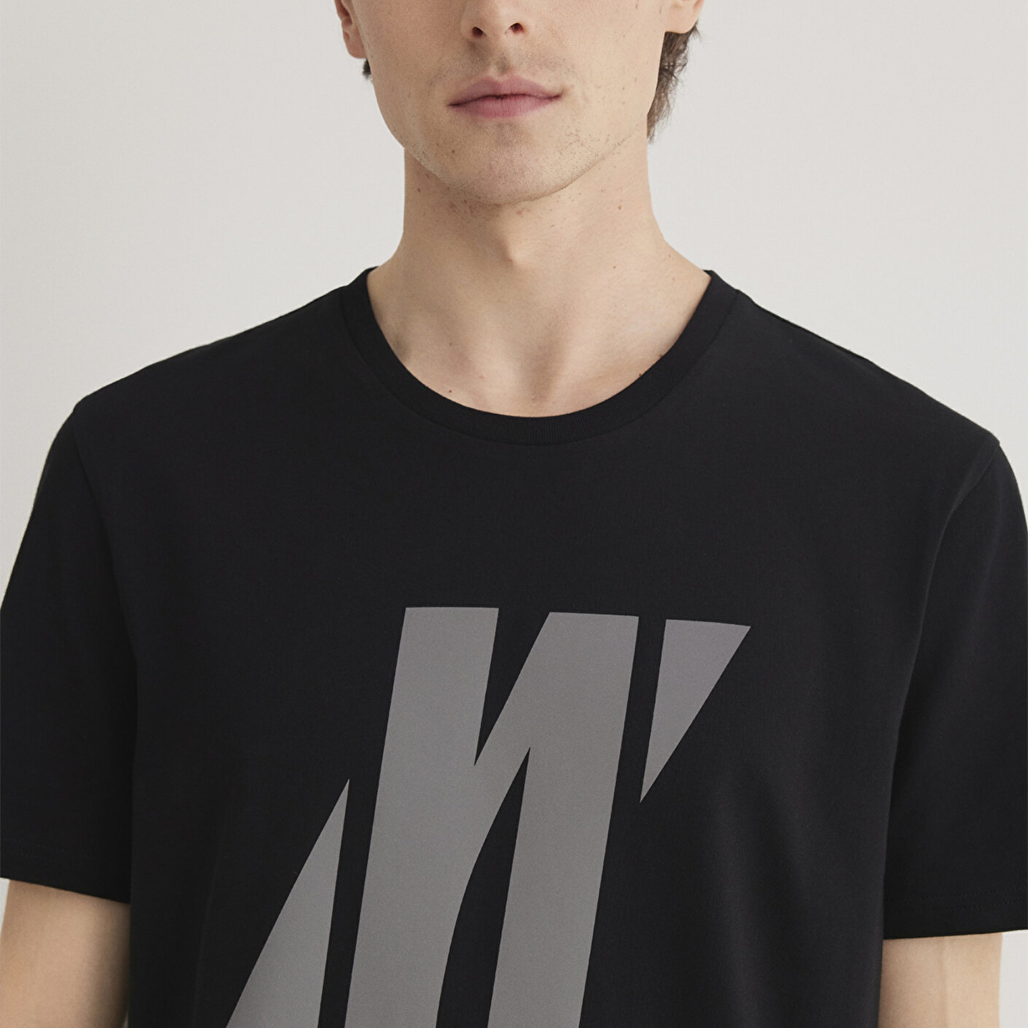 Mavi Mavi Pro Reflektör Logo Baskılı Siyah Tişört Slim Fit / Dar Kesim 066000-900