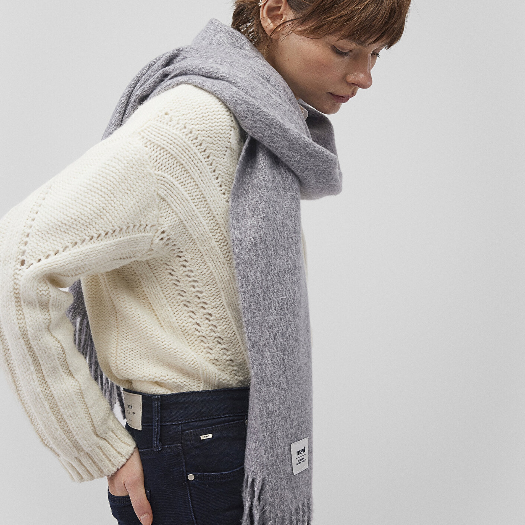 Mavi Püsküllü Gri Atkı 198940-34320