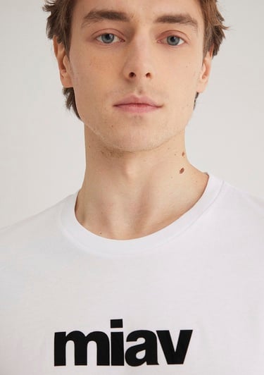  Mavi Siyah Miav Baskılı Beyaz Tişört Regular Fit / Normal Kesim 067153-602