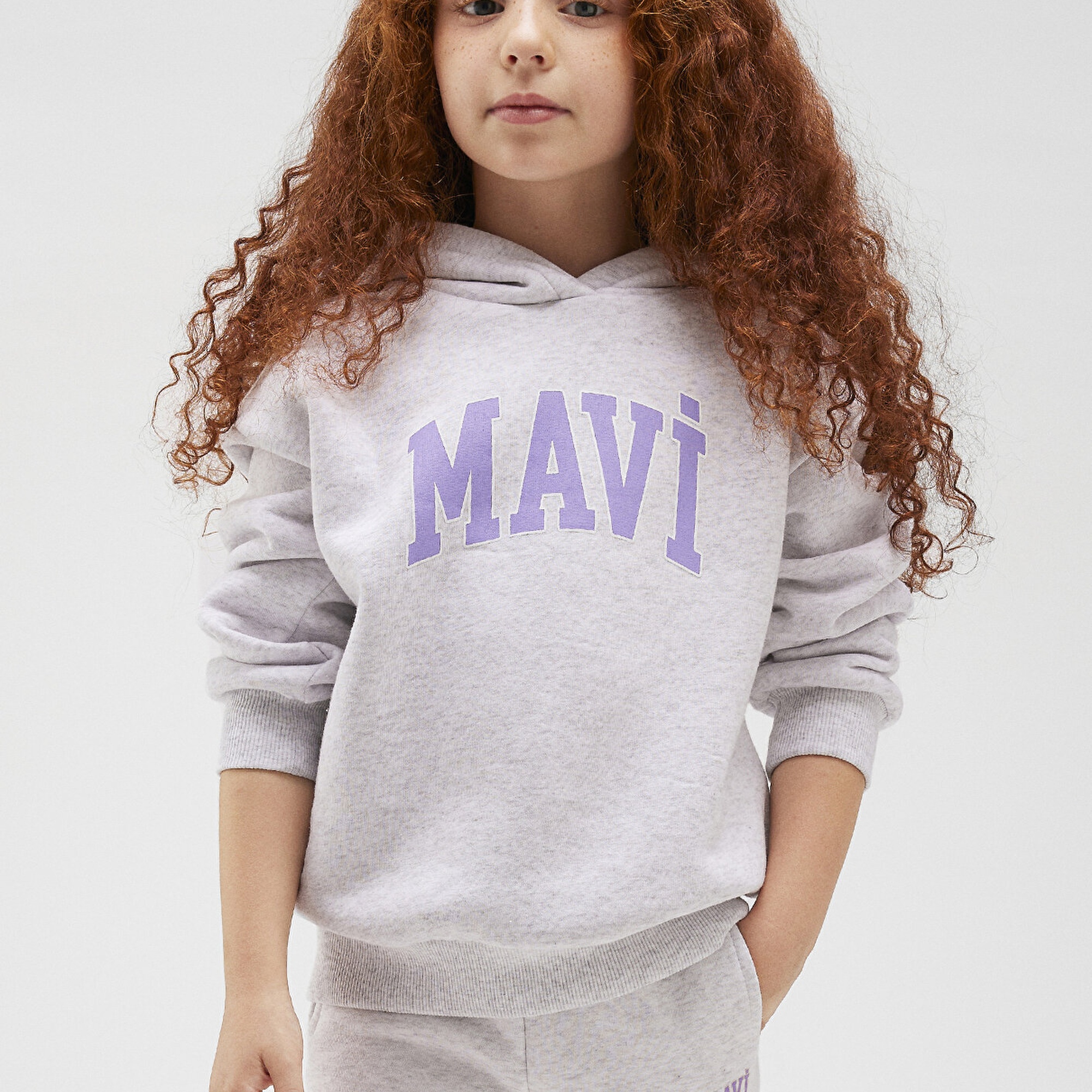 Mavi Mavi Logo Baskılı Kapüşonlu Gri Sweatshirt 7610035-85438