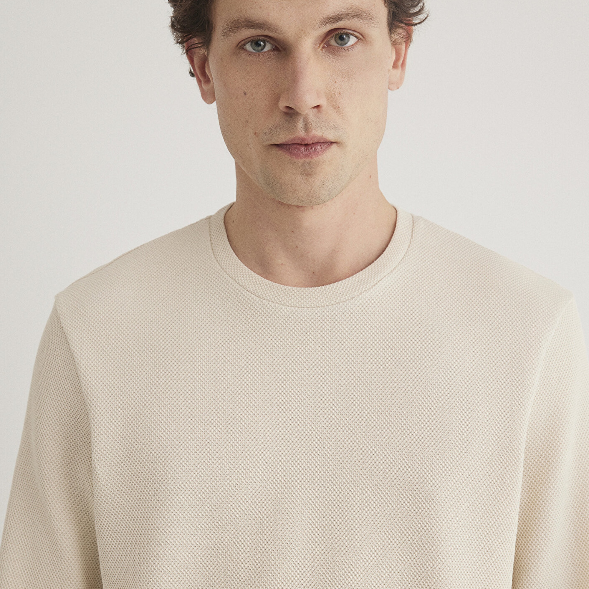 Mavi Uzun Kollu Bej Basic Tişört Regular Fit / Normal Kesim 0611925-70072