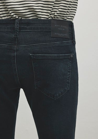  Mavi James Lux Black Puslu Koyu Mavi Jean Pantolon 0042486543