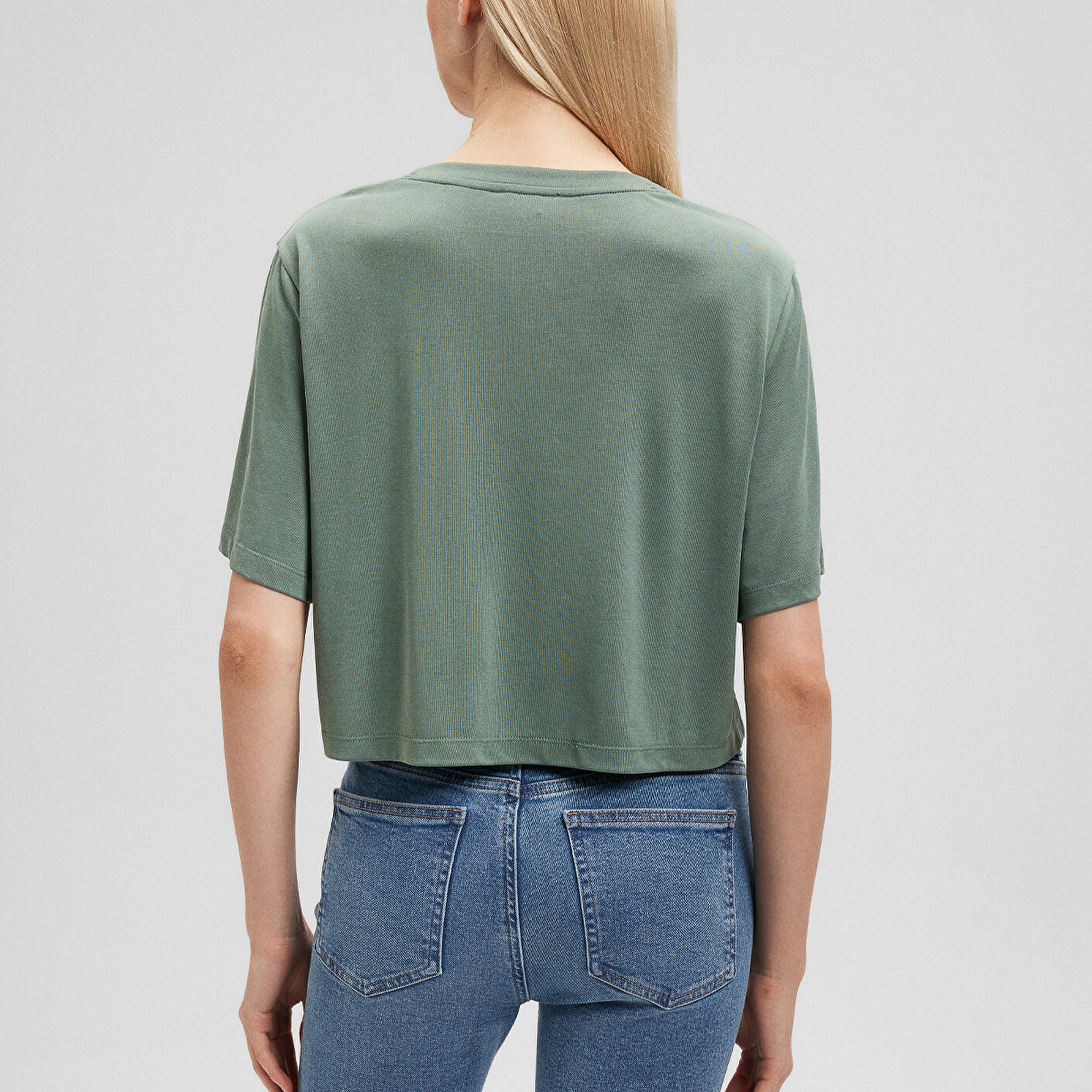 Mavi Lux Touch TENCEL TM Haki Basic Crop Tişört Crop / Kısa Kesim 1612231-80692