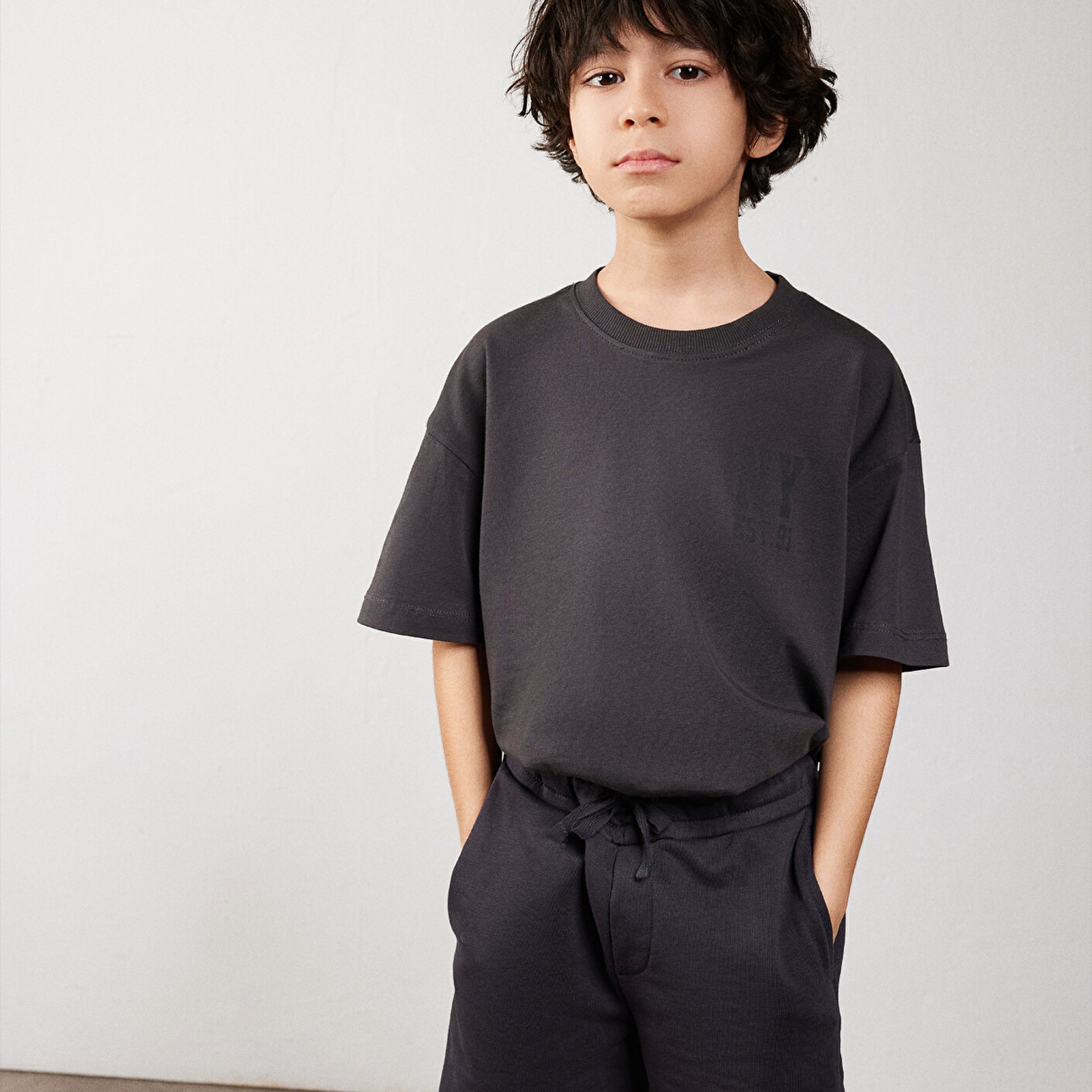 Mavi Manhattan Baskılı Antrasit Tişört Oversize / Geniş Kesim 6610196-70087