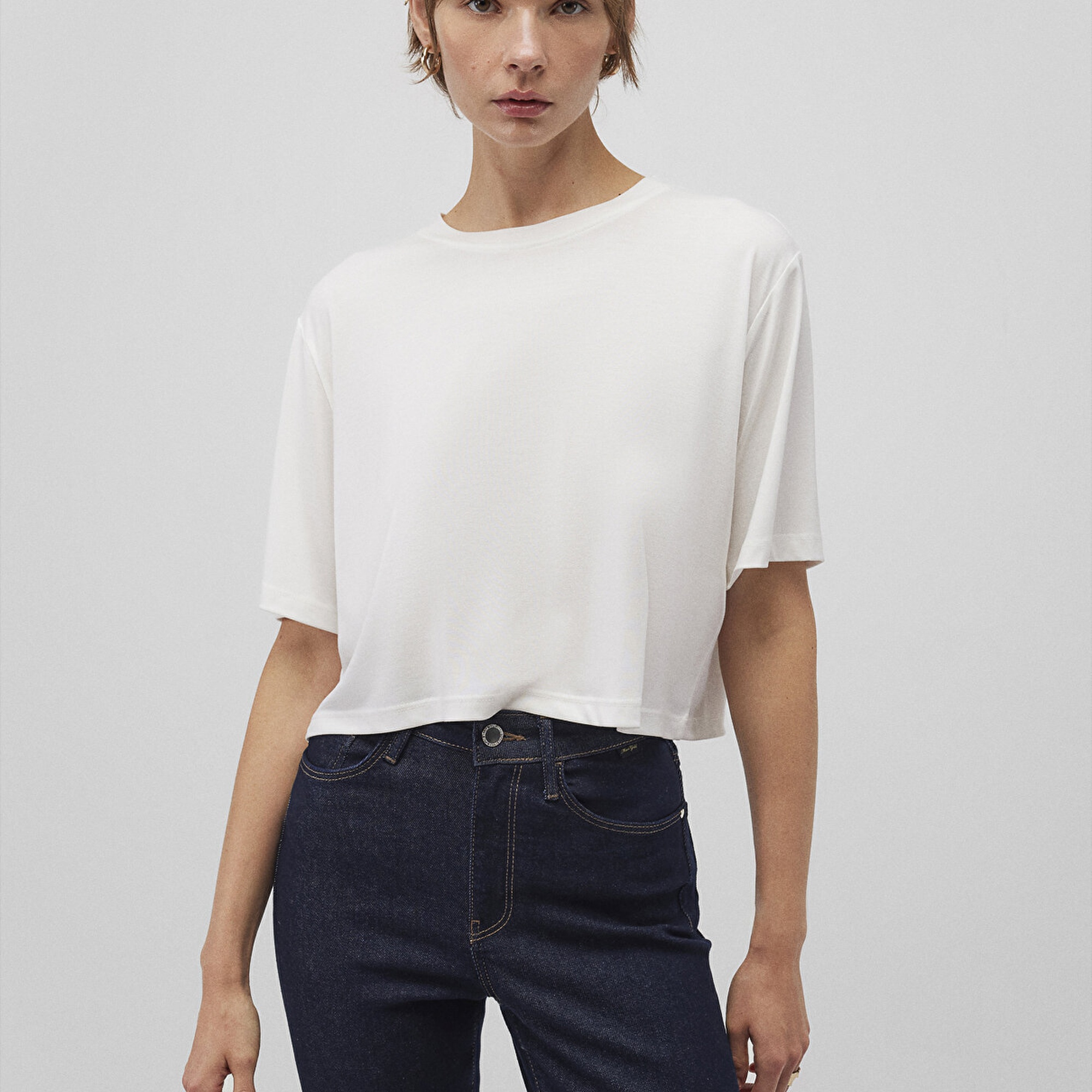 Mavi Lux Touch Tencel TM Beyaz Modal Basic Crop Tişört Crop / Kısa Kesim 1612231-70057