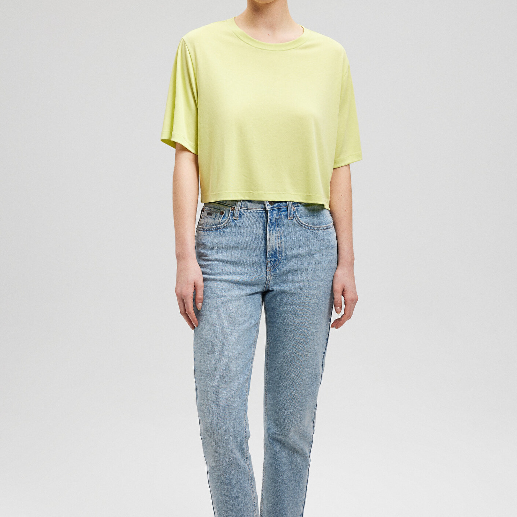 Mavi Lux Touch TENCEL TM Yeşil Basic Crop Tişört Crop / Kısa Kesim 1612231-71498