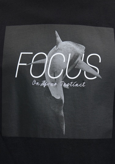  Mavi Focus Baskılı Siyah Tişört Loose Fit / Bol Rahat Kesim 0612102-900