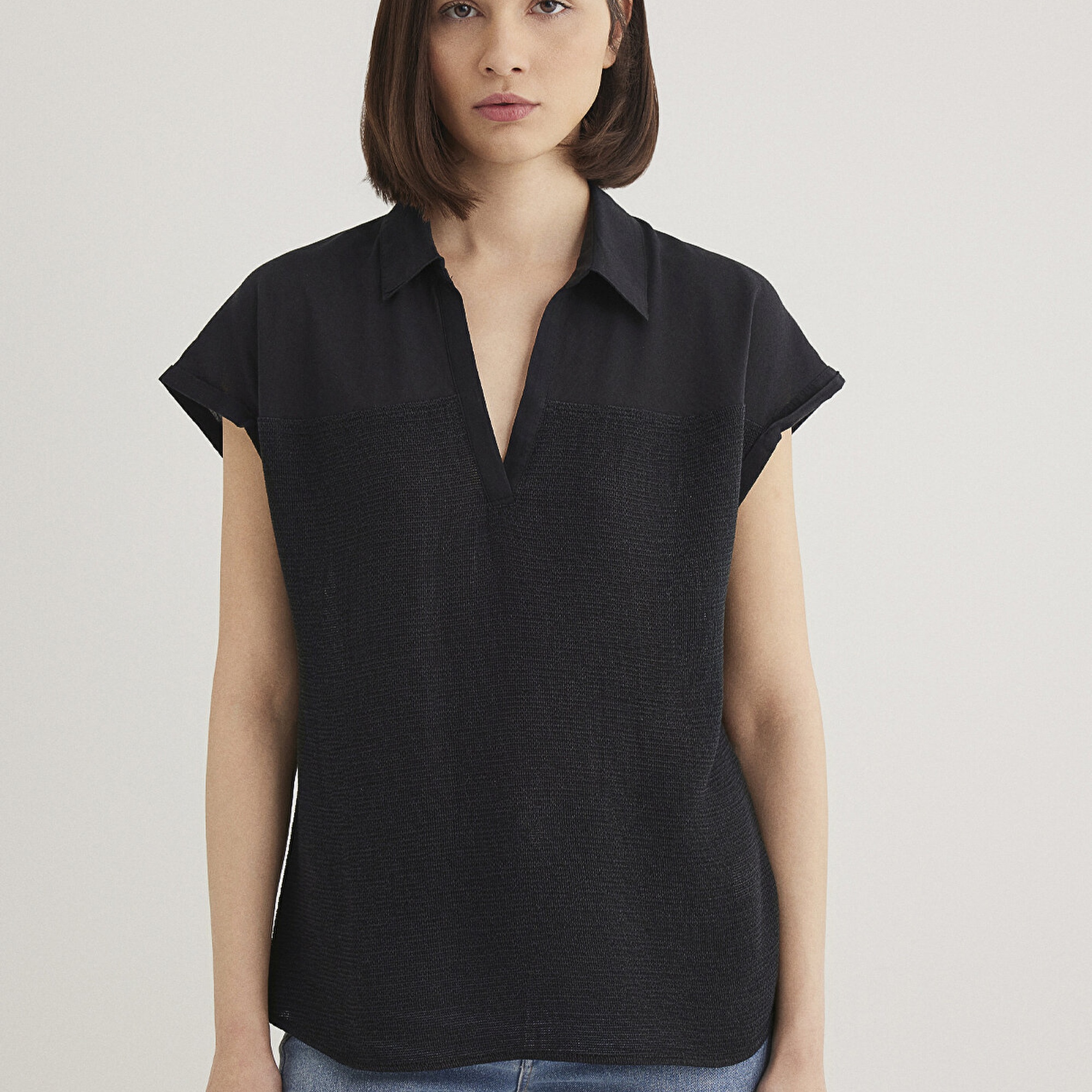 Mavi Kısa Kollu Siyah Bluz 1210801-900