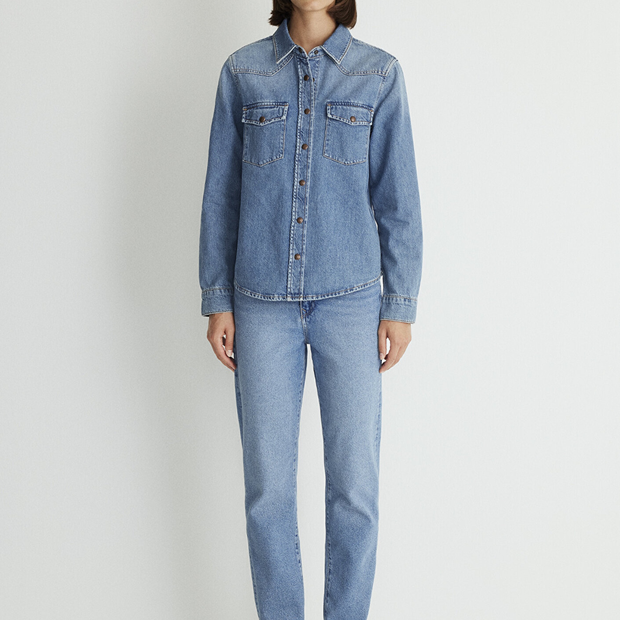 Mavi Angela Classic Denim Puslu Indigo Mavi Jean Gömlek Fitted / Vücuda Oturan Kesim 1210819-87754