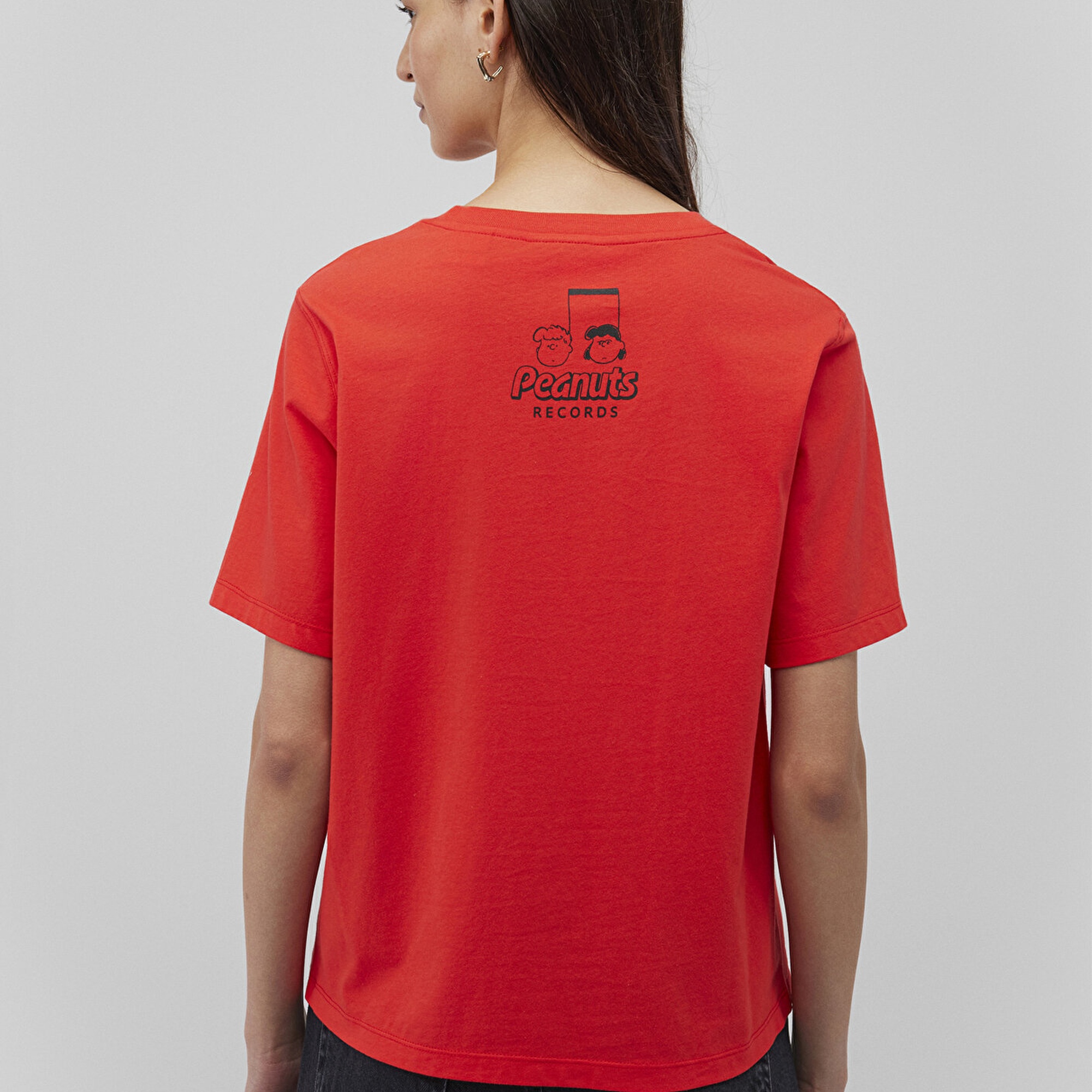 Mavi Snoopy Baskılı Kırmızı Tişört Regular Fit / Normal Kesim 1612850-70470