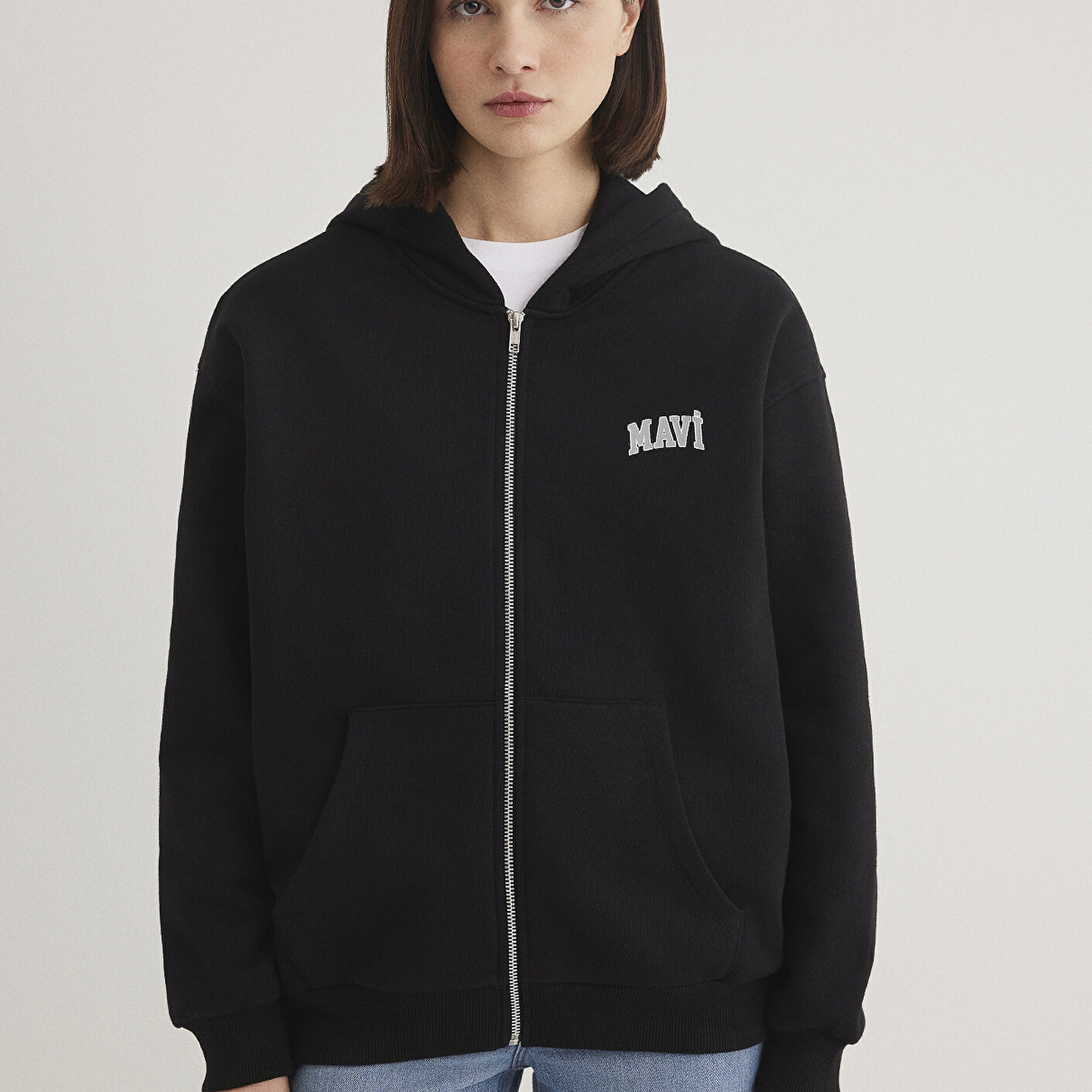 Mavi Mavi Logo Baskılı Kapüşonlu Fermuarlı Siyah Sweatshirt 1S10178-900