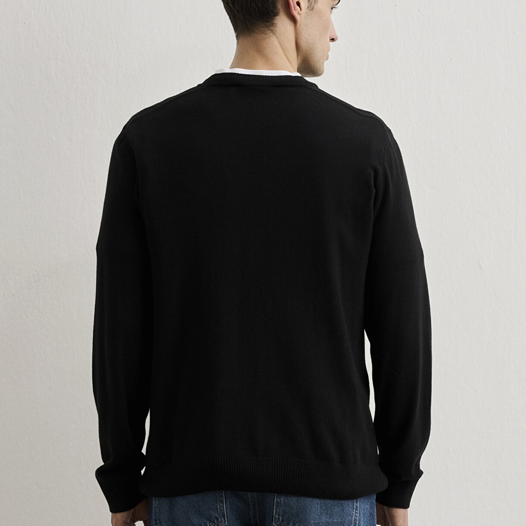 Mavi Kaşmir Karışımlı Siyah Kazak Slim Fit / Dar Kesim 0710186-900