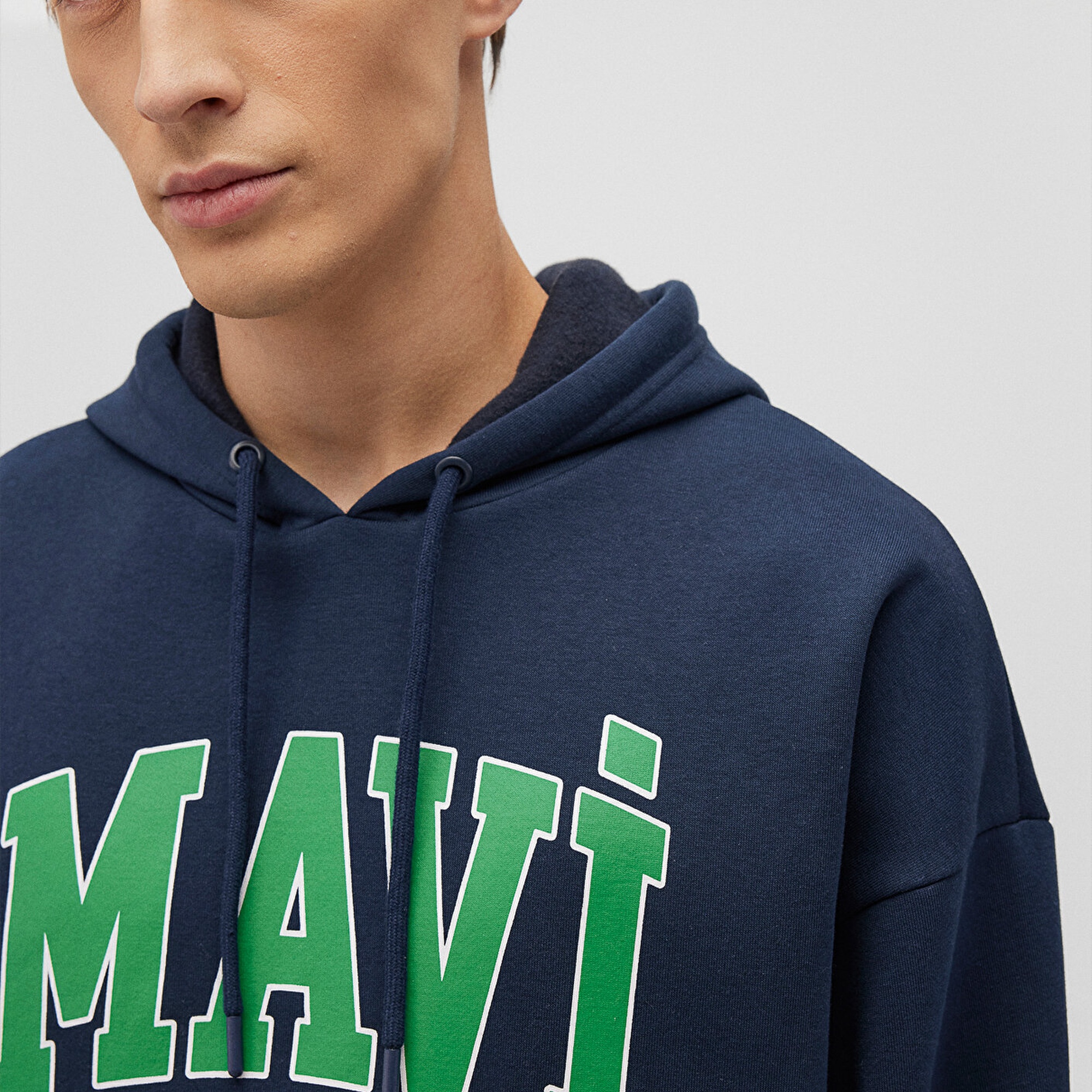 Mavi Mavi Logo Baskılı Kapüşonlu Lacivert Sweatshirt 067149-29743